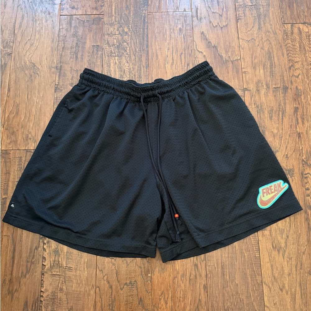 Nike Mesh Giannis Shorts | size XL